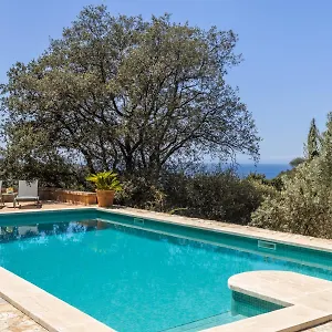 https://villa-rustica-soliveret.balearic-islands.net